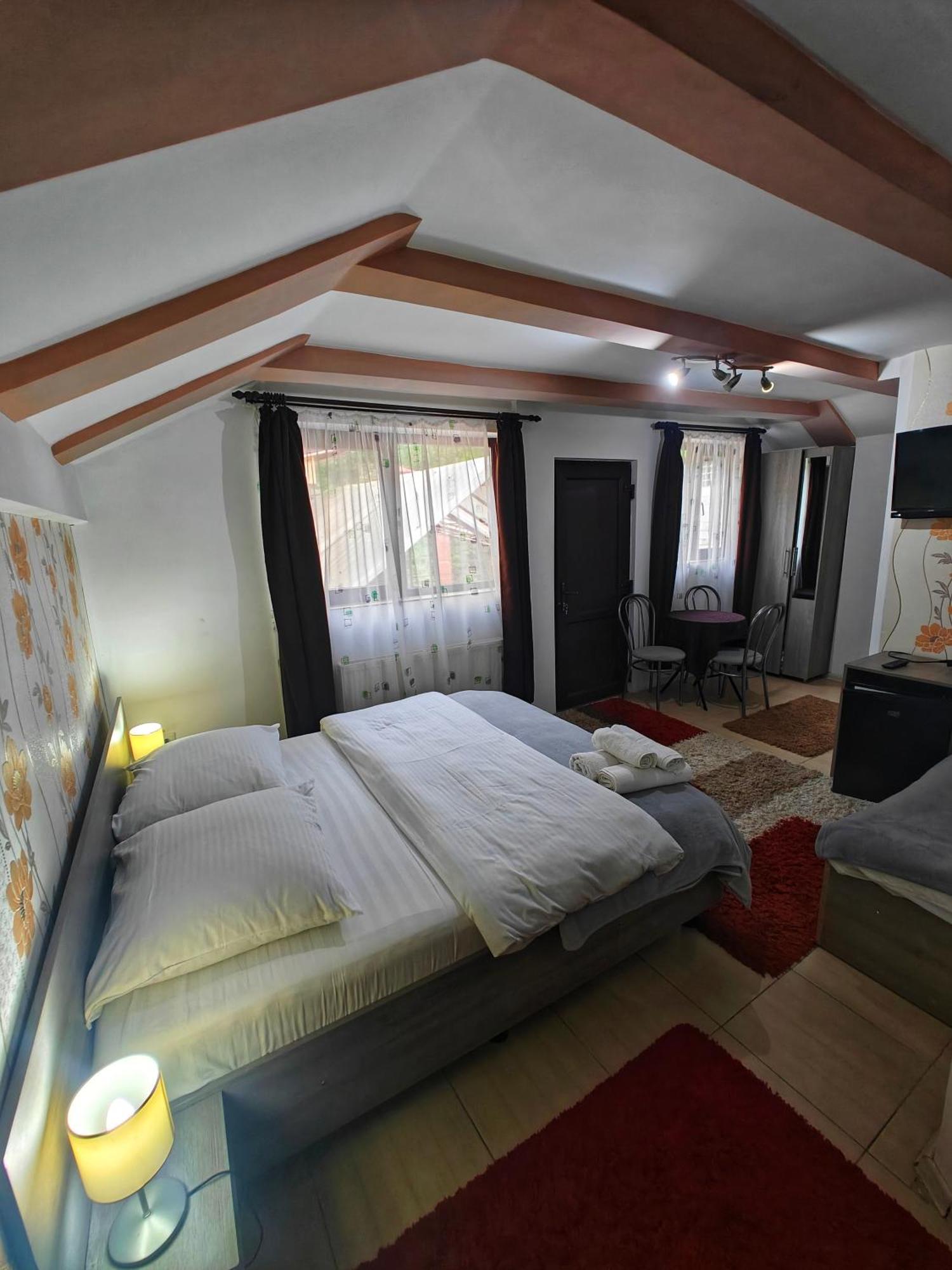 Casa Miclau Apartment Байле Херкулане Екстериор снимка
