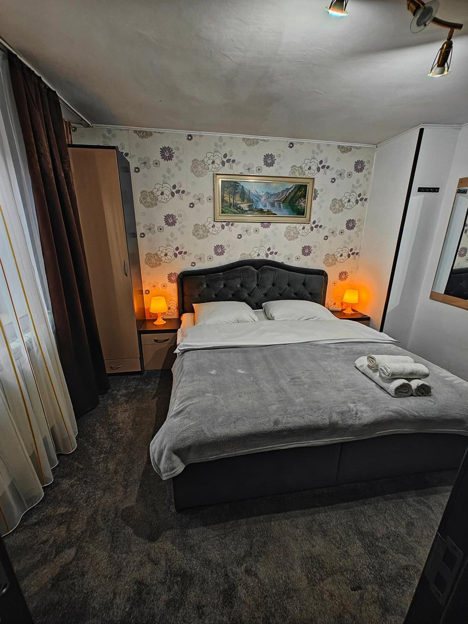 Casa Miclau Apartment Байле Херкулане Екстериор снимка